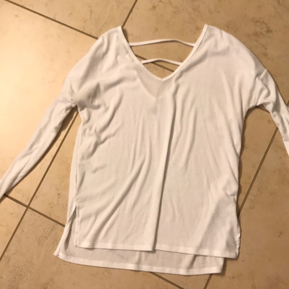 White long sleeve v neck